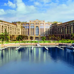 El lujo italiano llega a Dubai con el nuevo Palazzo Versace
