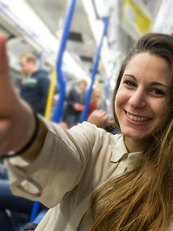 'Overweight Haters Ltd' Are Handing Fat-Shaming Cards To Women On The Tube