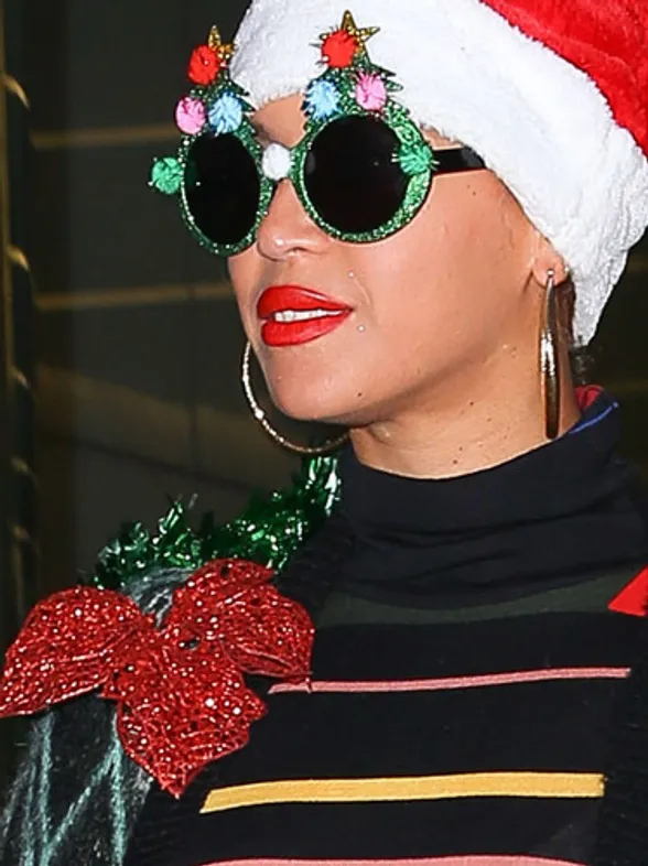 Beyoncé vestida de Navidad, el peor look de la semana