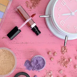 ¿Sabes reconocer cuándo caducan tus productos de maquillaje?