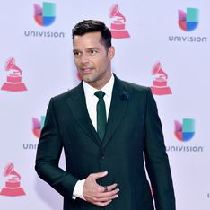 Ricky Martin en maillot exhibe son corps musclé pour la nouvelle année (Photos)