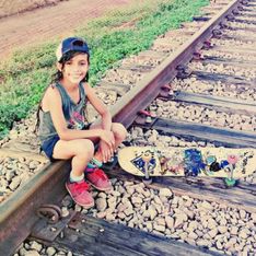 A 7 ans, cette petite skateuse brésilienne a conquis la Toile (Vidéos)