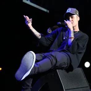 Justin Bieber, expulsado de unas ruinas en México