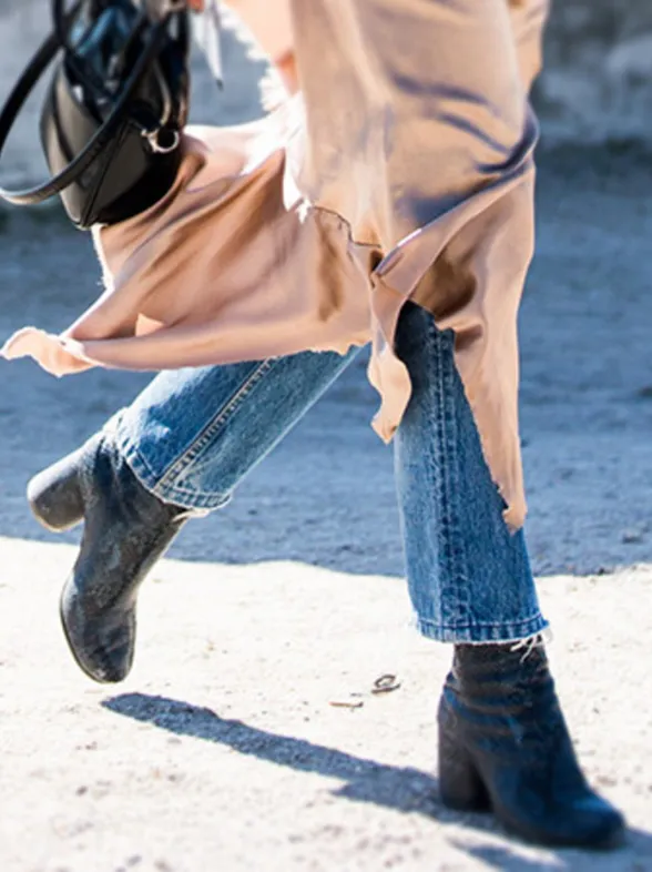 Vestido + pantalón, propuesta de pasarela adaptada a la calle