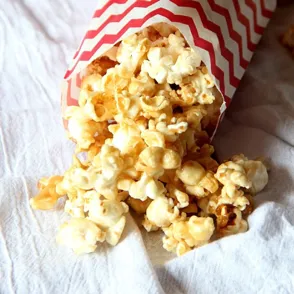 4 recetas de palomitas que harán que te olvides de la película