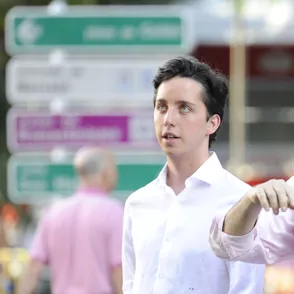 Fran Nicolás, el azote del rey Juan Carlos I vuelve a la carga