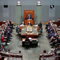 En Australie, les députées ont à présent le droit d'allaiter au Parlement