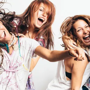 15 prendas absurdas que todos compramos de adolescentes