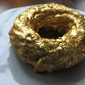 Donut de oro, la joya culinaria que triunfa