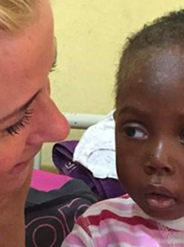 Hope, te contamos la historia del "niño brujo" abandonado en Nigeria