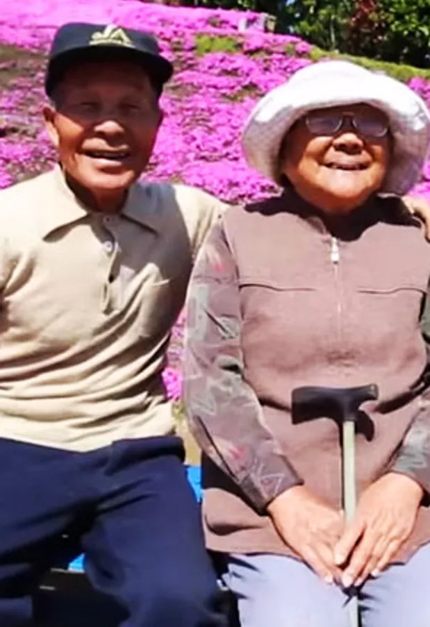 This Husband Spent Two Years Planting Thousands Of Flowers For His Blind Wife To Smell