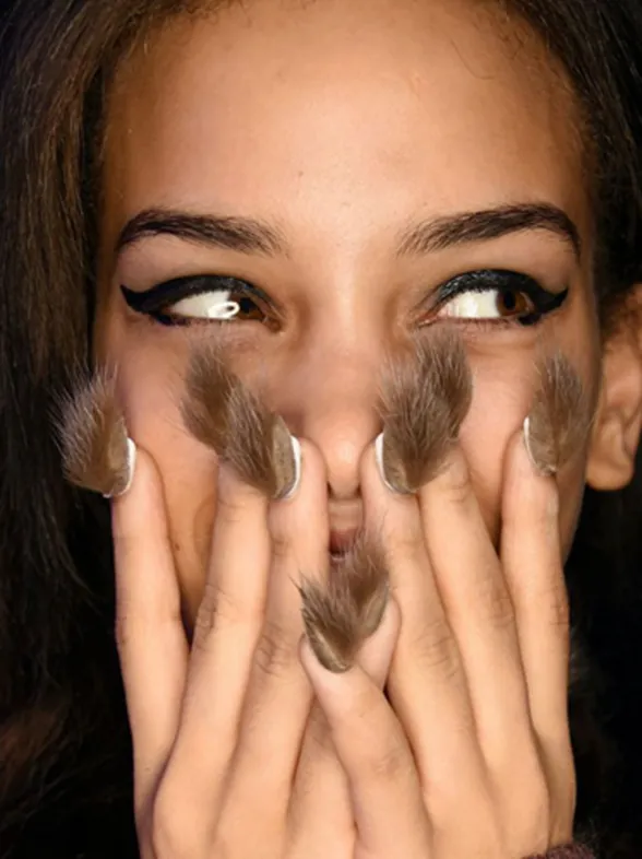 Uñas peludas, la tendencia más desagradable
