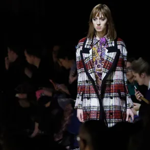 Burberry y el nuevo sistema de la moda
