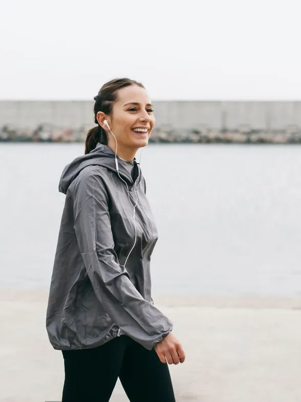 Power walking: cómo caminar para ponerse en forma y adelgazar