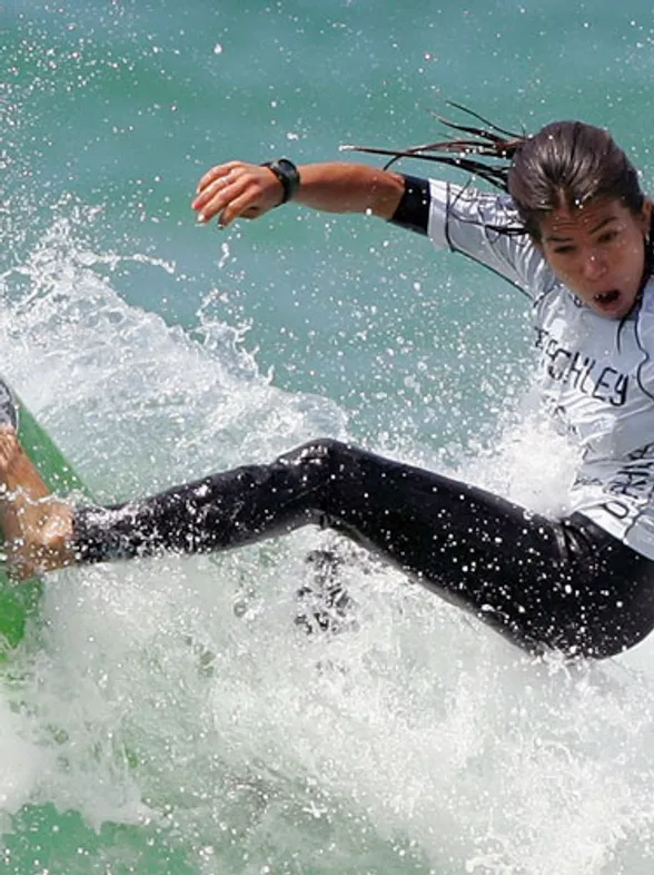 Silvana Lima, la surfista que no consigue patrocinadores por no ser lo suficientemente atractiva