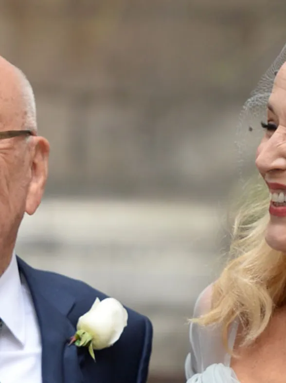 Londres se tiñe de azul para celebrar la boda de Rupert Murdoch y Jerry Hall