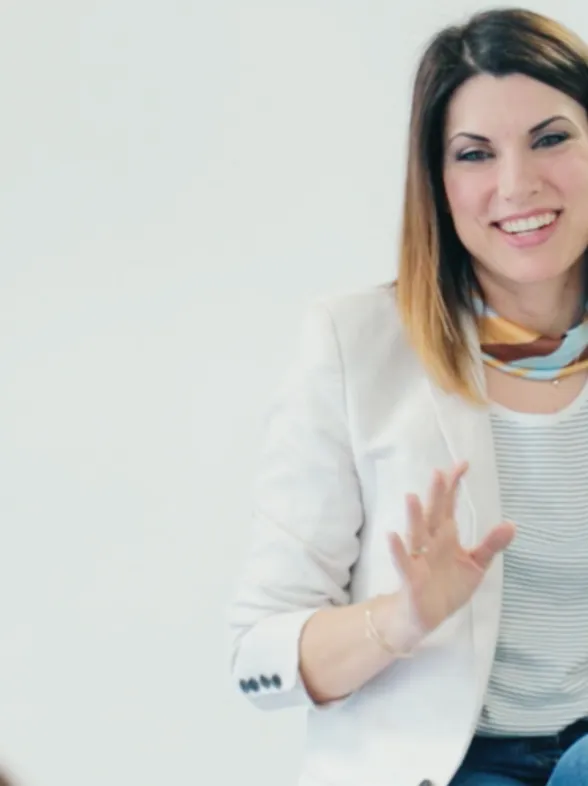 No te pierdas cómo fue el emocionante encuentro entre Isasaweis y las usuarias de enfemenino