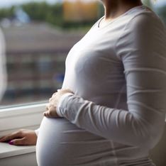 Bauchschmerzen in der Schwangerschaft: Worauf jede werdende Mami unbedingt achten sollte