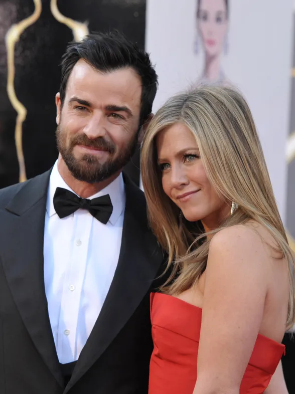 Carbonero, Aniston, Jolie y otras mujeres que se casaron por sorpresa