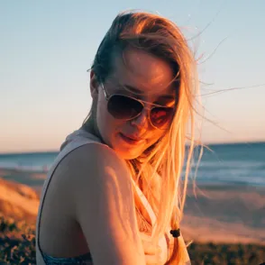 ¿Piel sensible al sol? Los mejores consejos para protegerte en verano
