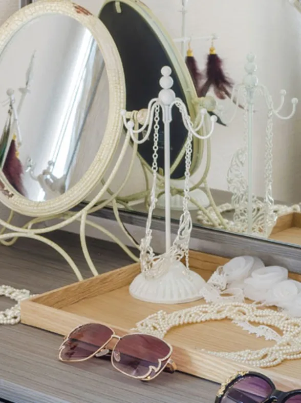 ¡Soluciones económicas y prácticas! 20 ideas DIY para organizar la bisutería
