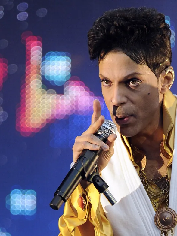 Muere Prince a los 57 años: su vida en imágenes