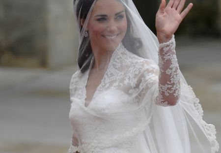 La robe de mariée de Kate Middleton fait l'objet d'un procès