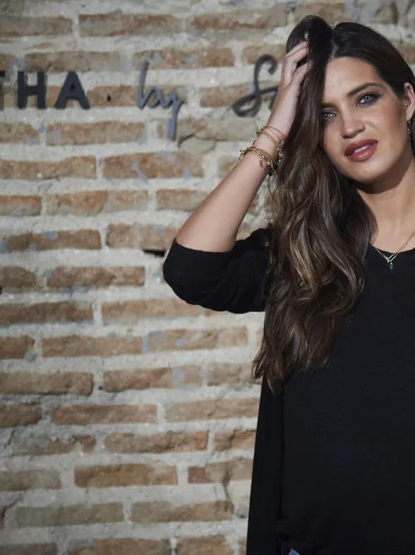 Sara Carbonero: la mujer que no habla pero publica todo
