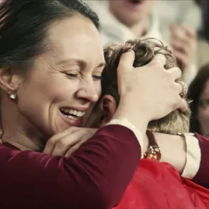 ¡Gracias mamá! Llega 'Strong', la campaña que emocionará a madres e hijos