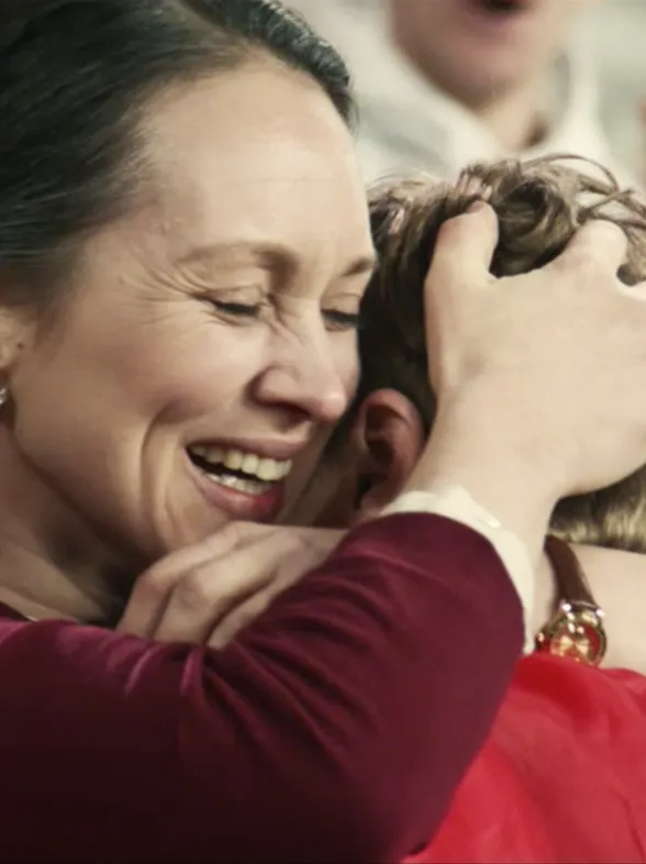 ¡Gracias mamá! Llega 'Strong', la campaña que emocionará a madres e hijos