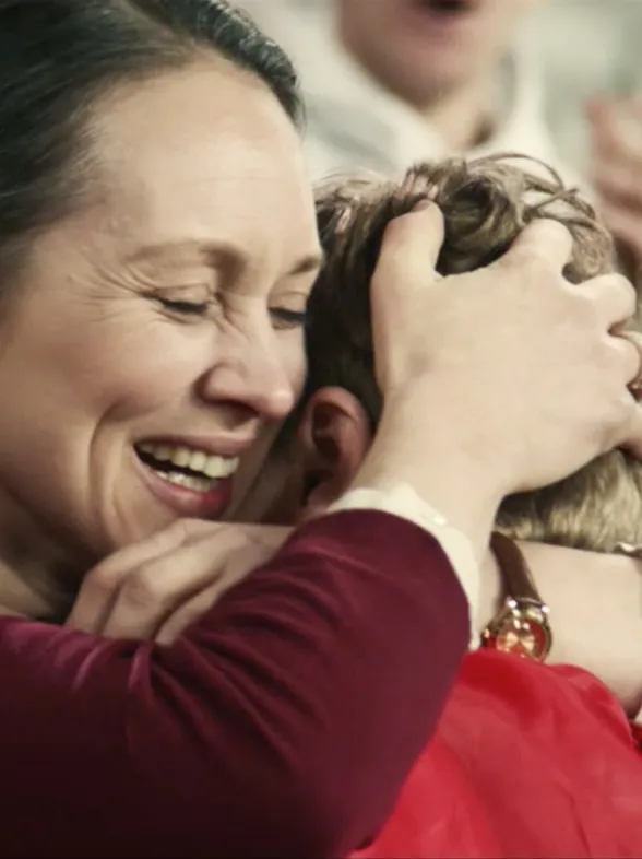 ¡Gracias mamá! Llega 'Strong', la campaña que emocionará a madres e hijos