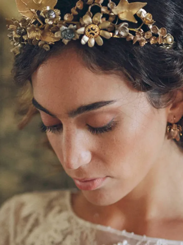 Novias al poder, ¿qué accesorios pueden llevar en la cabeza?