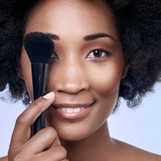 Guia prático de maquiagem para pele negra