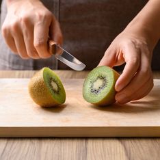 Comer un kiwi diario: estos son los efectos que puede tener este hábito en tu cuerpo