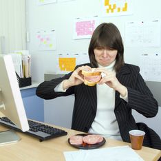 Pausa pranzo in ufficio: 8 consigli per evitare il disastro!