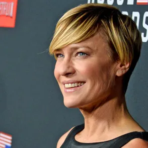 Robin Wright, protagonista de 'House of Cards: "O me pagáis mejor o hago pública esta situación"