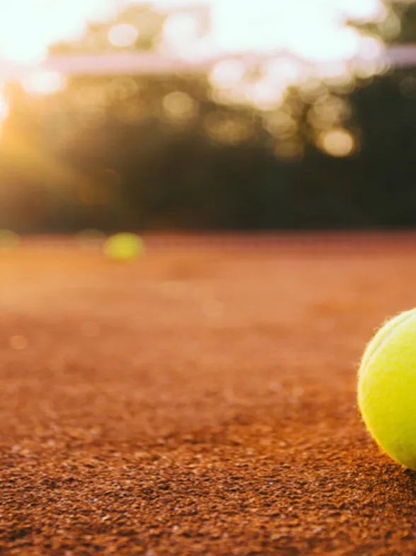 ¡Prepara la raqueta! Te contamos todos los beneficios de practicar tenis