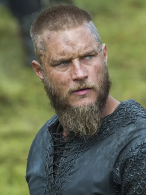 El hombre de la semana es... ¡Travis Fimmel!