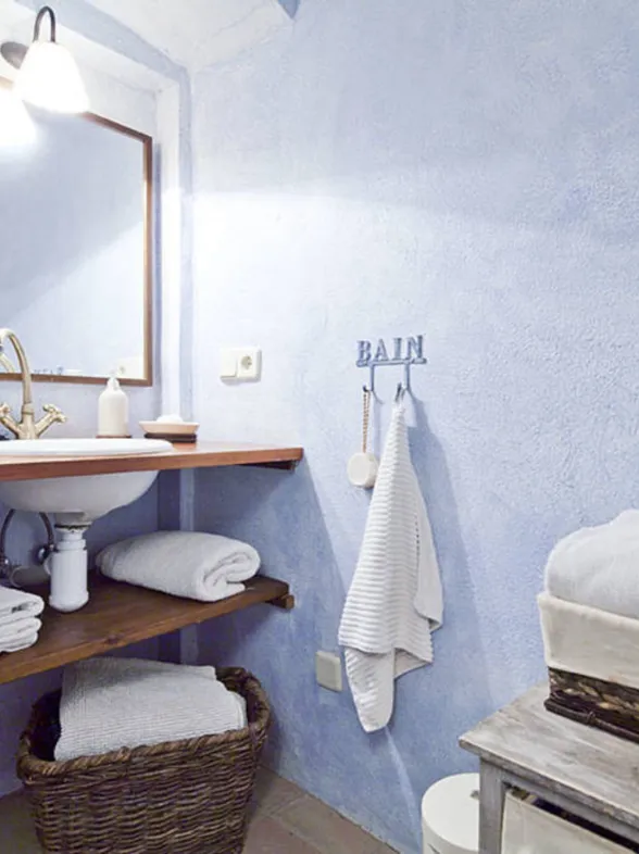 7 ideas para revestir las paredes de tu cuarto de baño