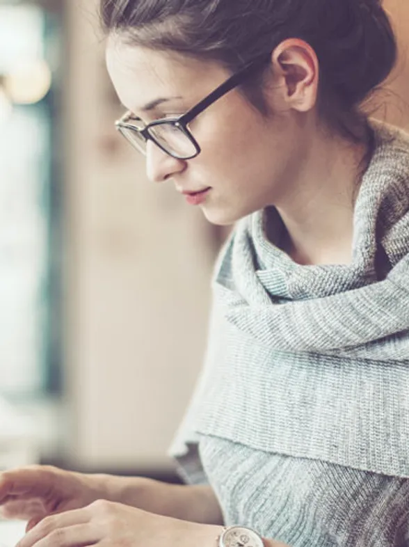 Retiran un manual para opositores que afirma que las mujeres tienen "un deseo ansioso de evitar el éxito"