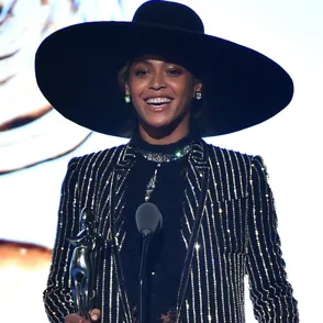 Beyoncé icono fashion y otros looks de los CFDA 2016