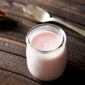 6 increíbles beneficios del yogur para que nunca falte uno en tu nevera