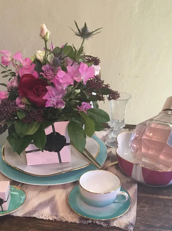 ¡Flowerbomb! El paso a paso para hacer un arreglo floral
