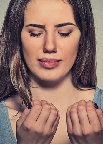 Passe longe destes 10 hábitos que prejudicam as unhas