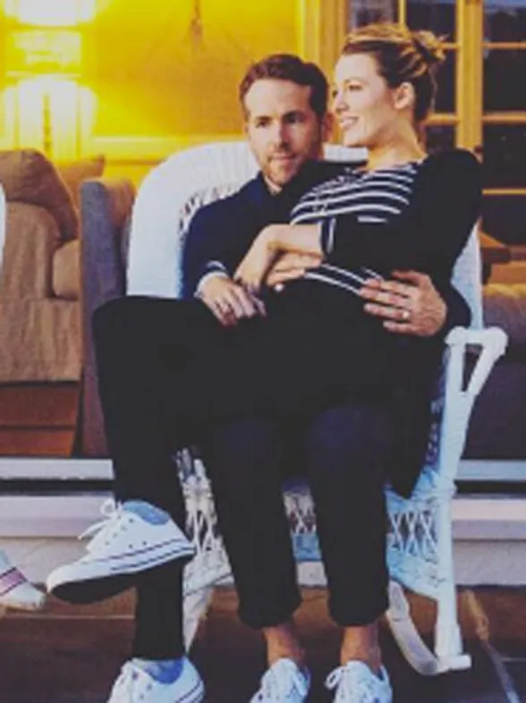 Stop Everything! Taylor Swift And Tom Hiddleston Have Gone Insta-official And It's Cringey AF