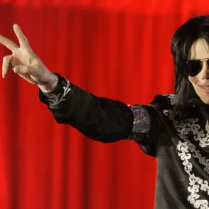 Macaulay Culkin confesó haber sido violado por Michael Jackson: el falso viral de la red