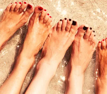 Eles merecem! Um dossiê completo para você nunca mais esquecer de cuidar dos pés