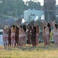 100 femmes posent nues pour dénoncer le sexisme de Donald Trump (Photos)