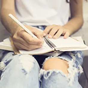 La pequeña Ava escribió esta carta a tres chicas que hacían bullying a su hermana