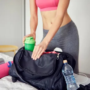 Los "gymprescindibles": ¿qué llevar en tu neceser del gimnasio?